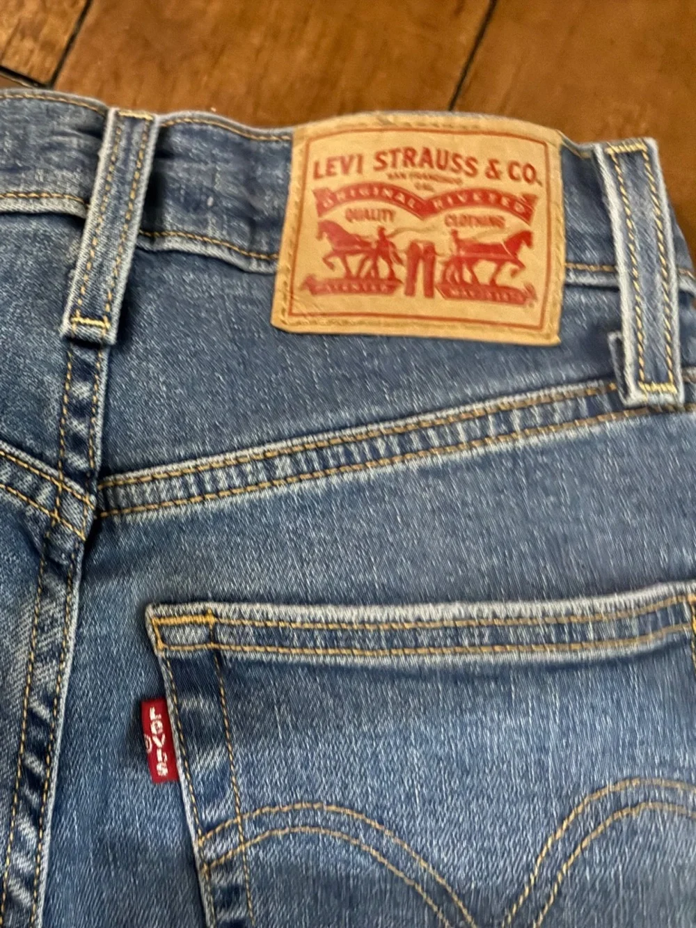Levi's Ribcage High-rise flare jeans - Picture 4 of 6